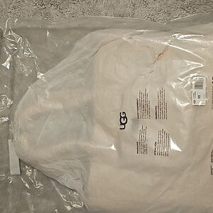 Ugg large tote natural(W Adrina tote sherpa )